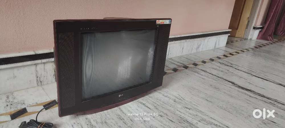 LG ultra slim Tv