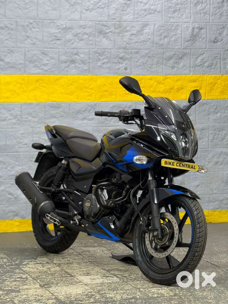 BAJAJ PULSAR 220F (2726)