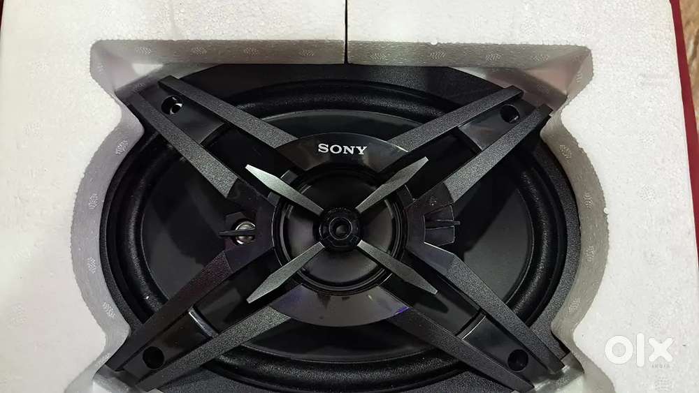 2 pic..Sony woofer good quality ... (Sony Xs-Fb693E)