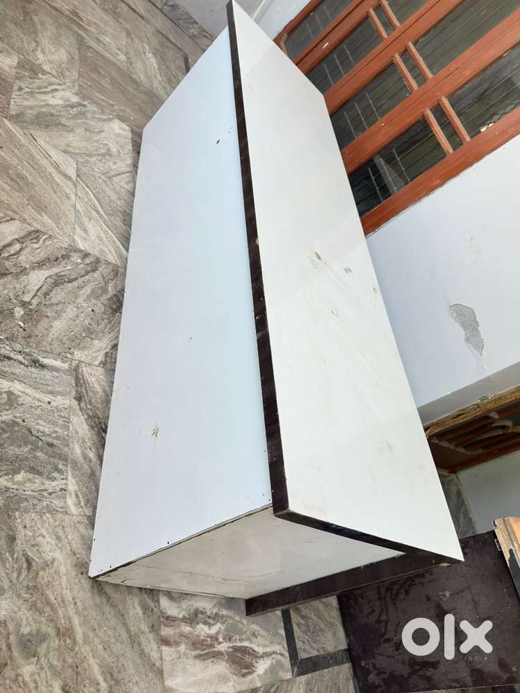 Office table
