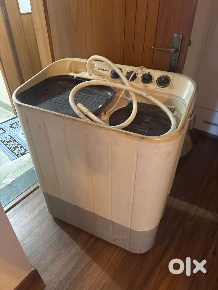 Samsung Semi Automatic washing machine - 1500 only