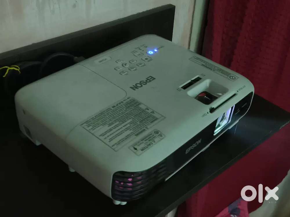 Epson VS240 Projector – 3LCD, 3000 Lumens, Perfect Working Condition