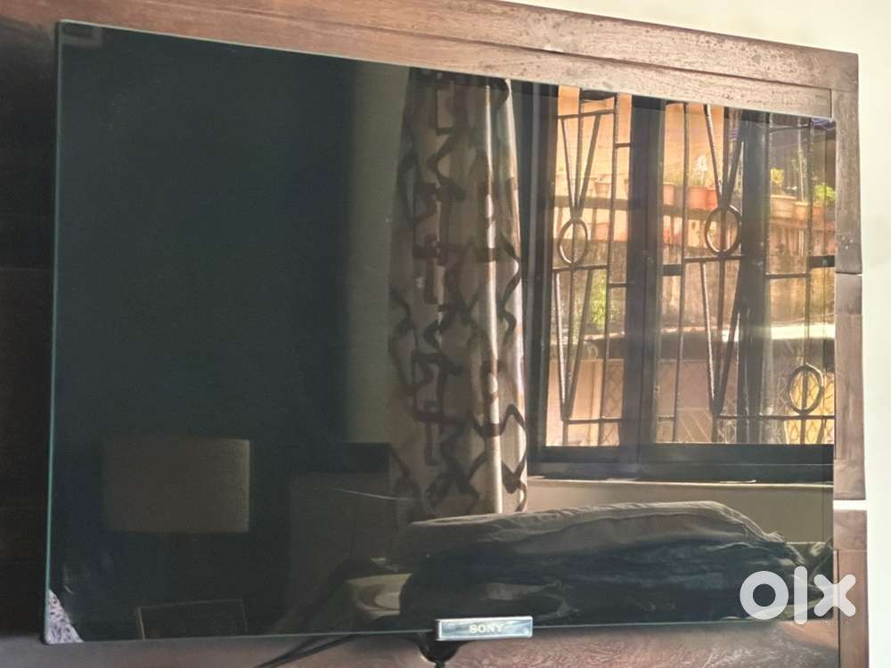 SONY BRAVIA  for sale