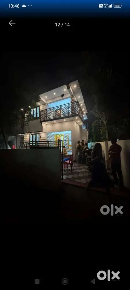 Available room for pg for boys