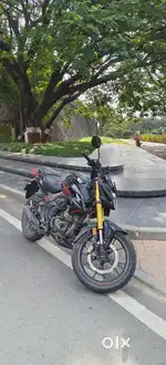 Honda hornet 2.0 2nd owner