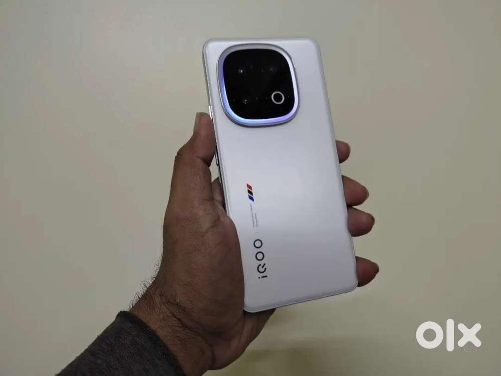 IQOO 13 - 16GB RAM 512GB Memory only 5 Month use