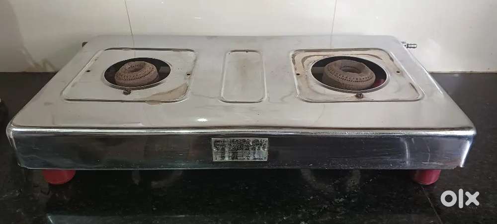 Well maintained Kitchen Gas Stove for sale