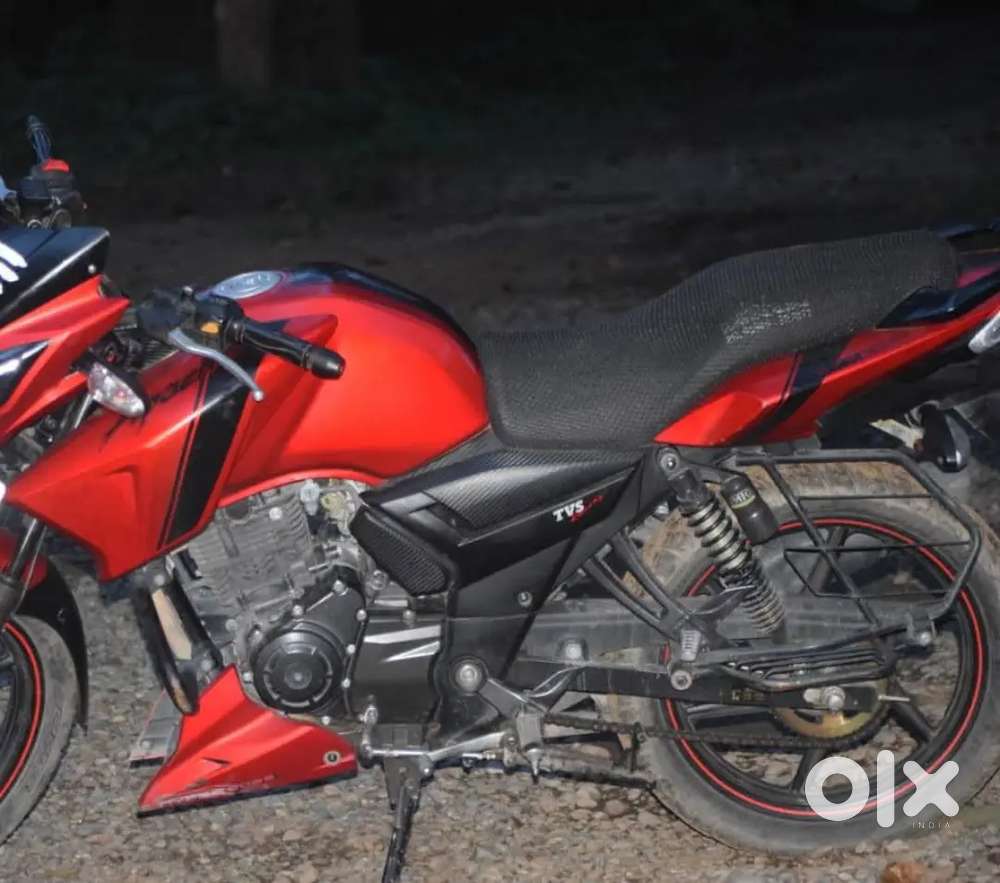 Apache RTR 160 ( gud well condition)