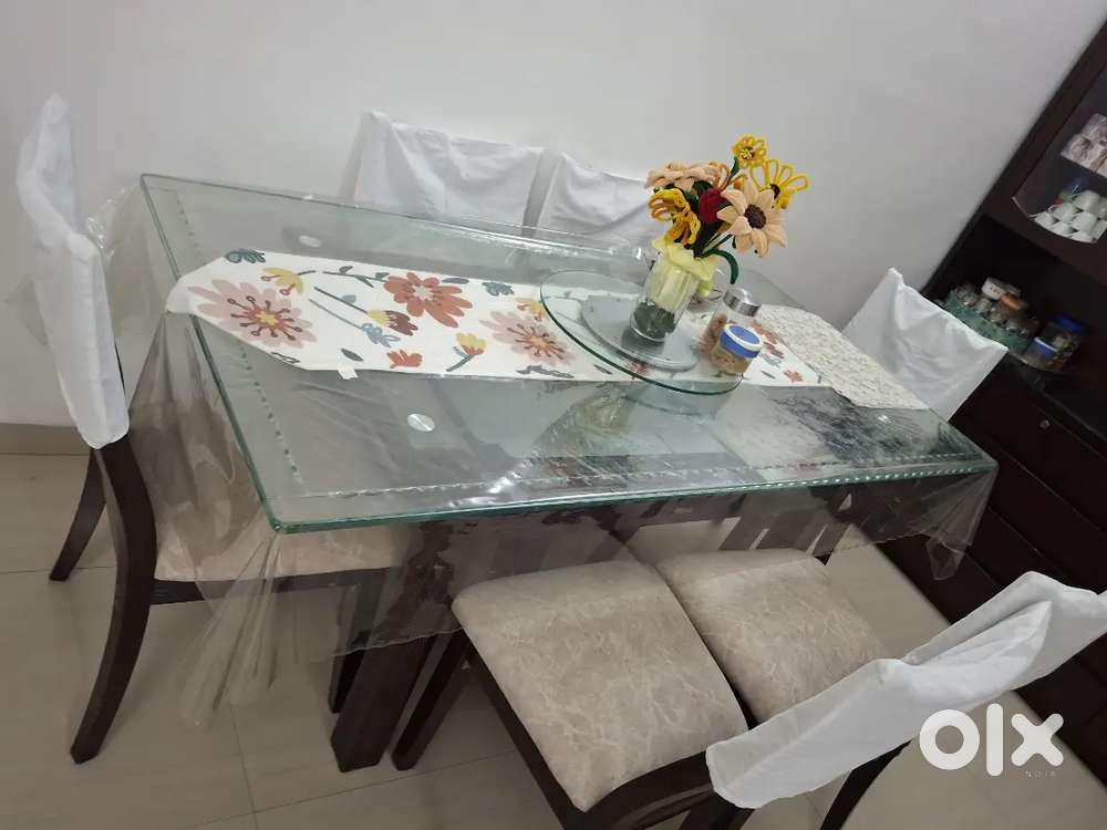 Dinning table  with chairs
