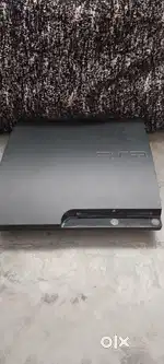 Ps3 500gb with 2 controller 3games and all wire