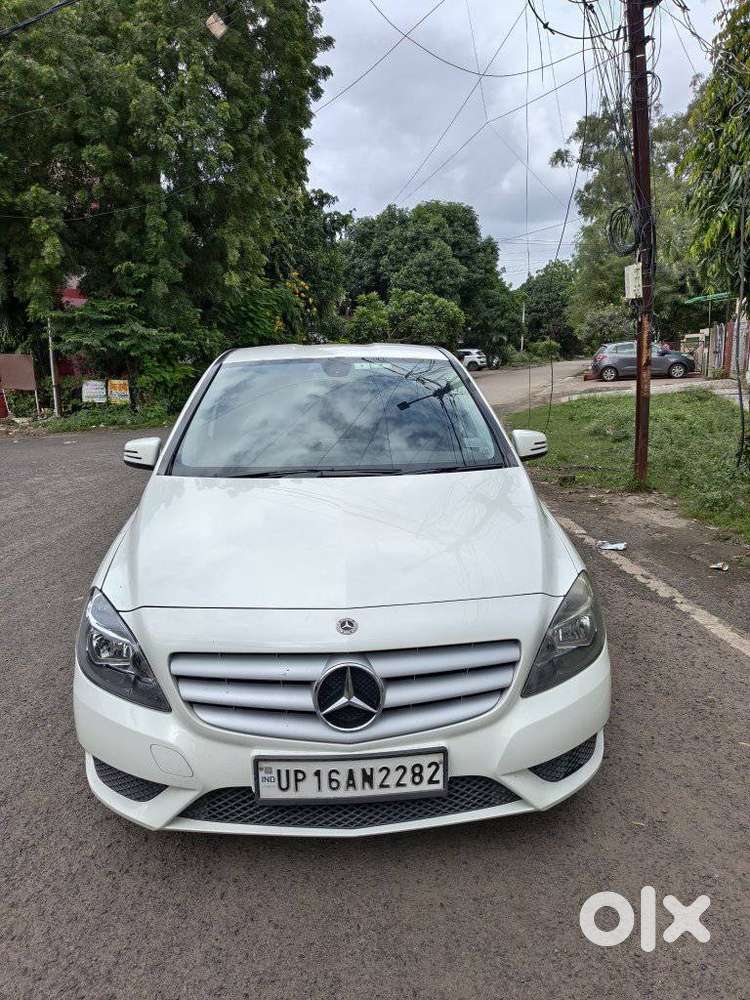 Mercedes-Benz B Class 180 Style Petrol, 2012, Petrol