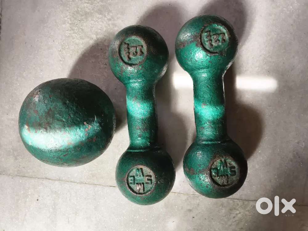Doumbles and shotput