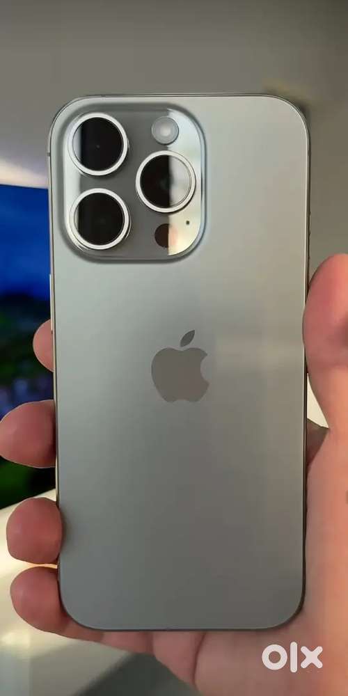 Iphone 16 pro natural titanium 128 gb , 100% battery health