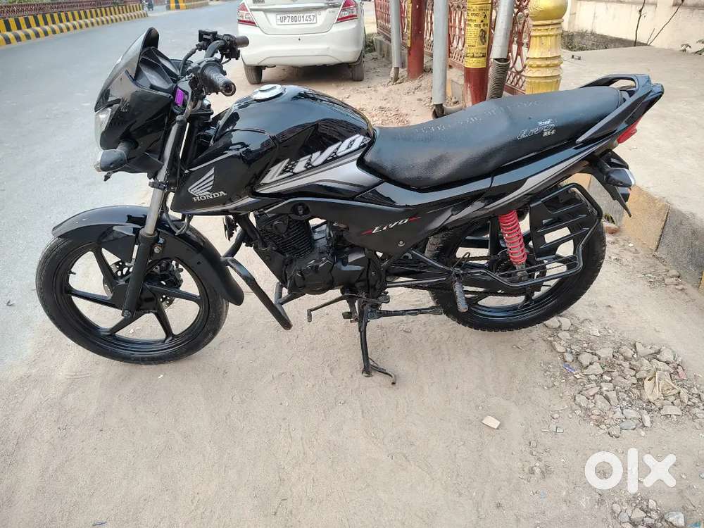 Honda livo एकदम शोरूम कंडीशन में कोई भी काम नहीं बढ़िया माइलेज के साथ