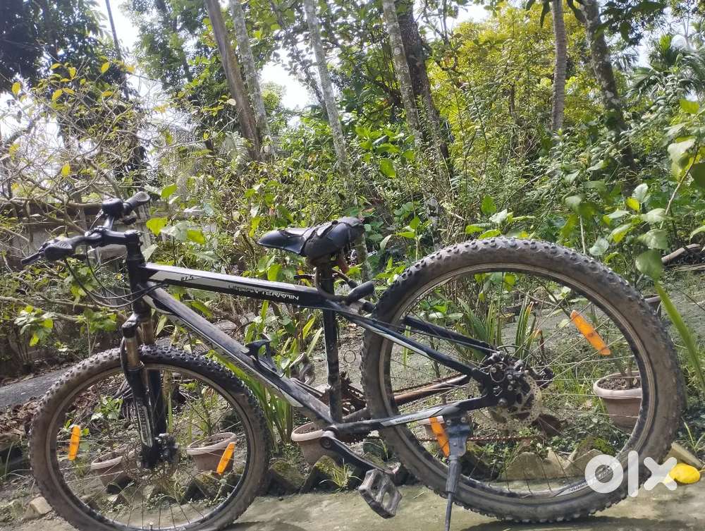 Urban Terrain UT1000 Steel Cycle/Bicycle 27.5 inch MTB (21 Speed)