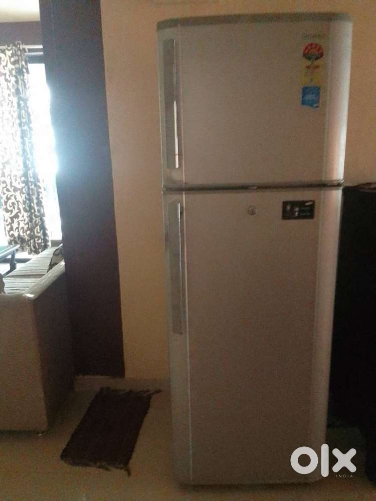 Samsung fridge 345 lit