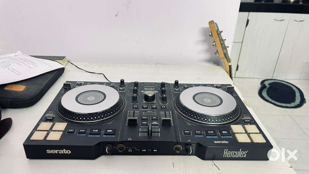DJControl Jogvision USB DJ controller for Serato with In-Jog