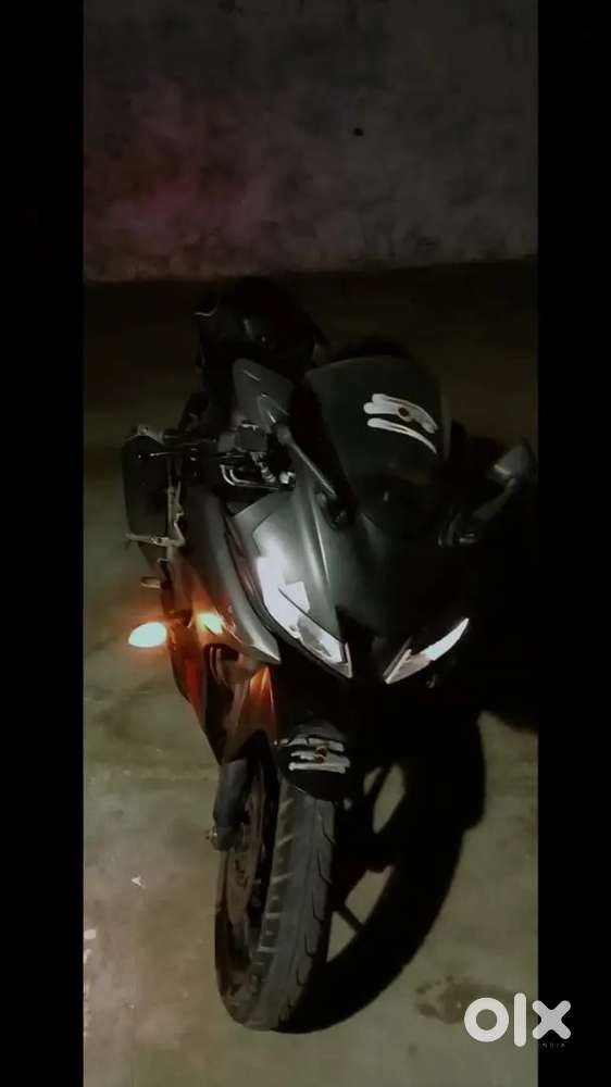 R15 V3 Grey colour