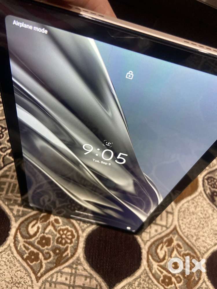 Realme tablet like new