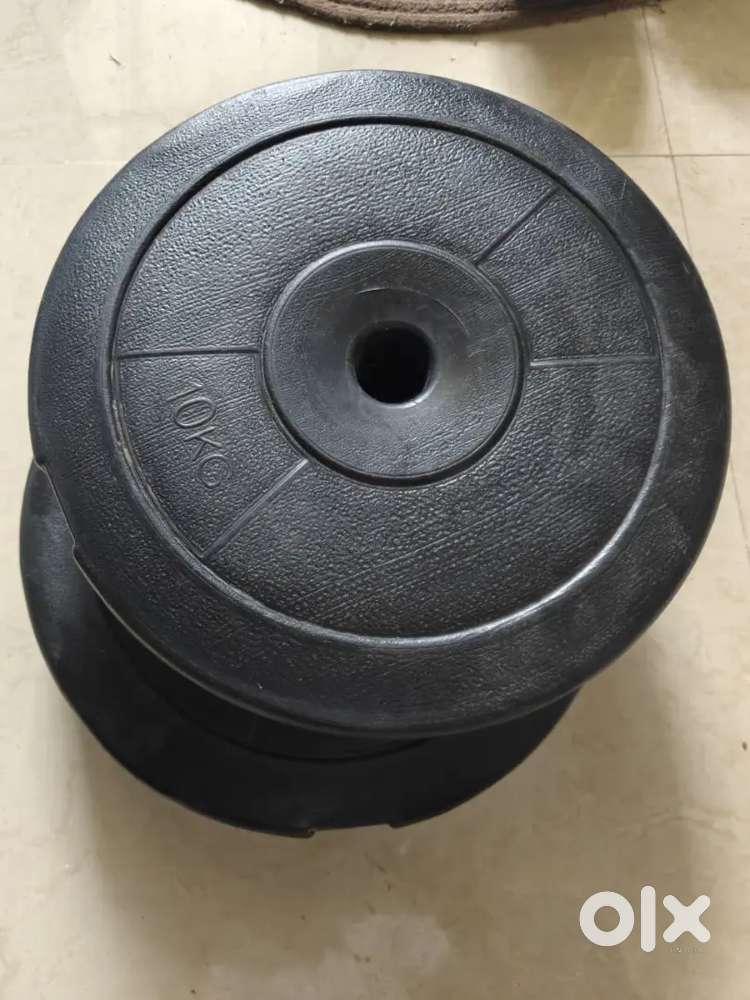 Rod + 5 kg plates + 10 kg plates