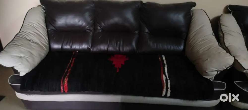 Sale sofa with table