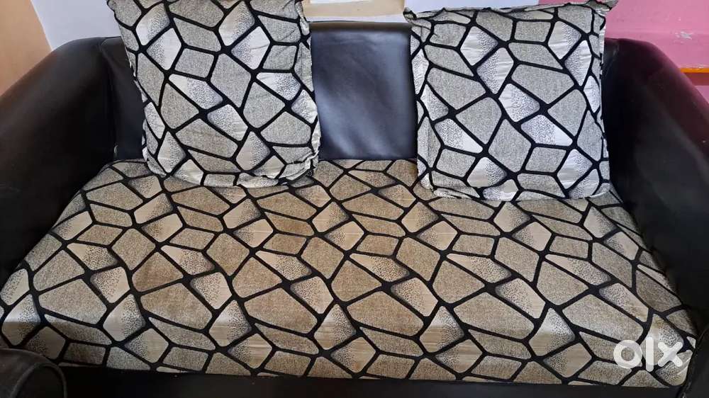 6 yr old, Sofa 3+2 and dining table set of 6
