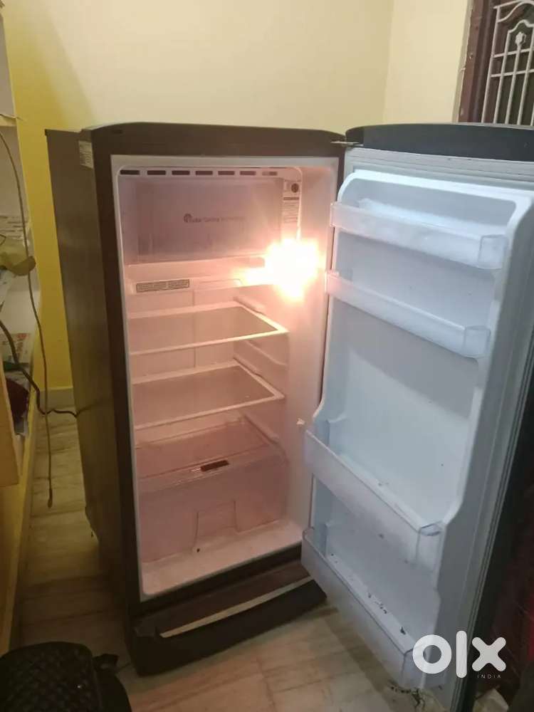 Emergency sale 7 months fridge 2025 model