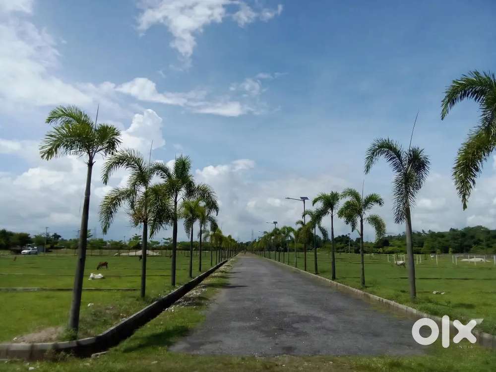 घर बनवा के रहने योग्य प्लाट ले सरकारी योजनाओं से नजदीक बुलडोजर सेमुक्त