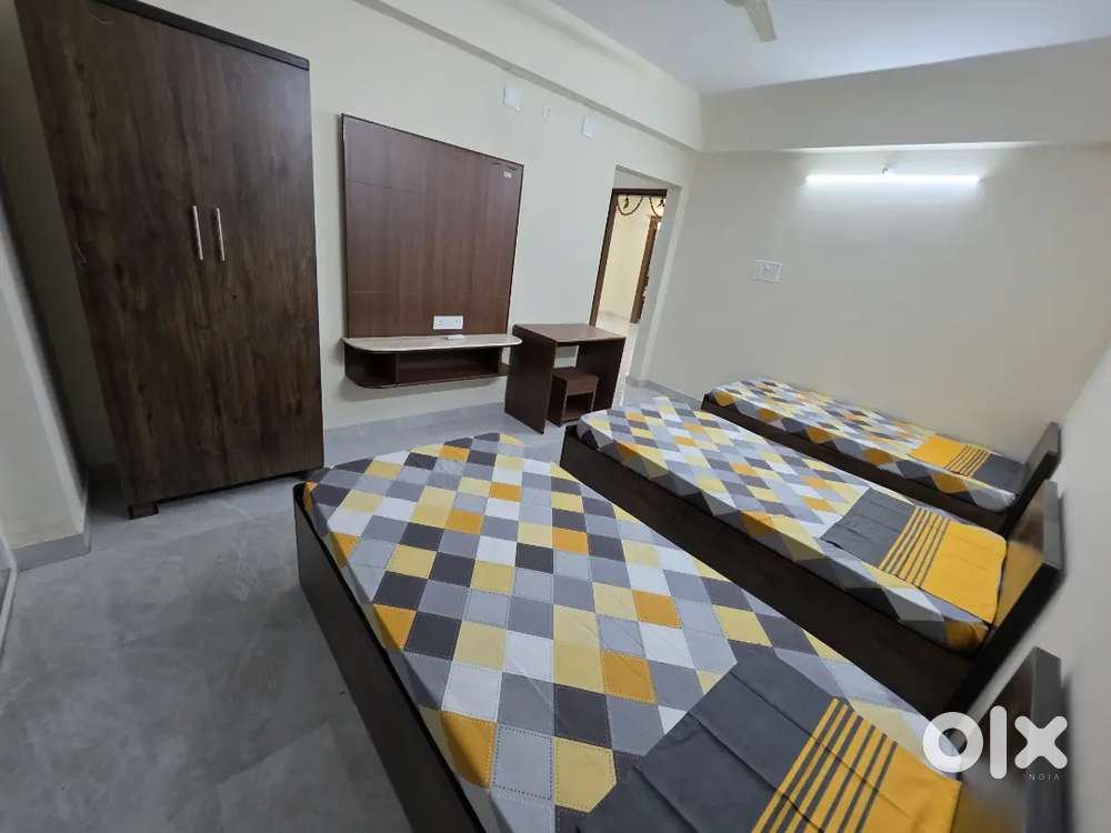 Affordable & Secure Girls PG Near KIIT & Infocity – Home-Like Comfort!