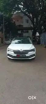 Skoda Superb 2.0 TSI AT L&K, 2021, Petrol
