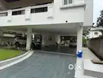 Entire floor in an independent house