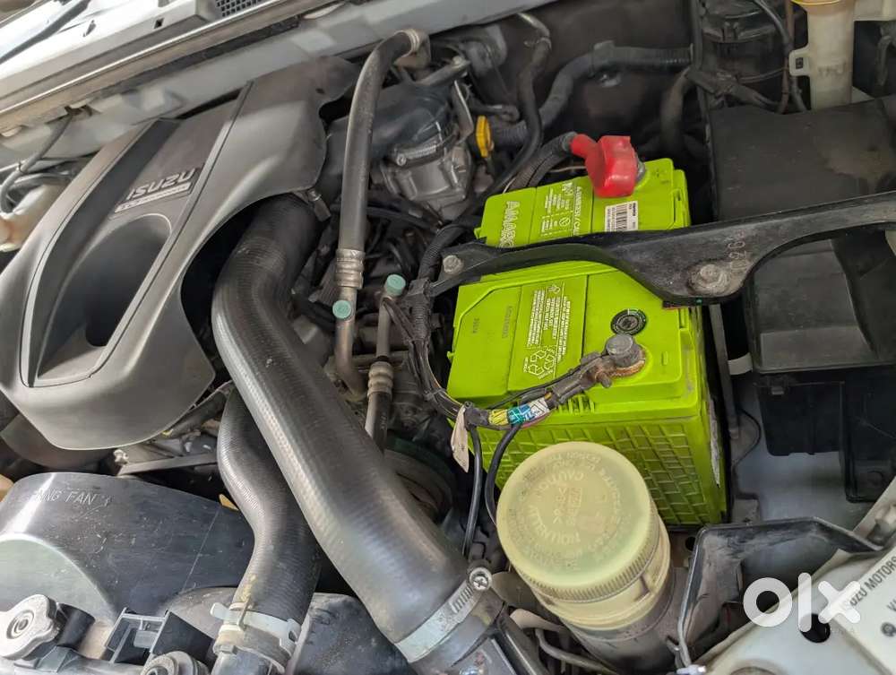 Isuzu D-Max V-Cross 2017 Diesel 130000 Km Driven