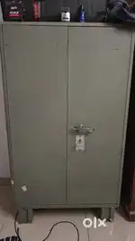 Strong Steel Almirah / Wardrobe with Lock – Durable & Spacious