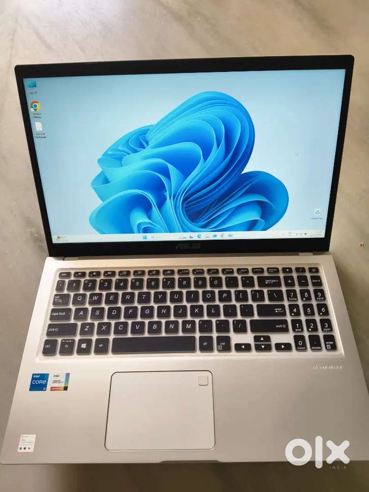 i5 11th gen 16gb 512ssd laptop just 16 months old in mint condition
