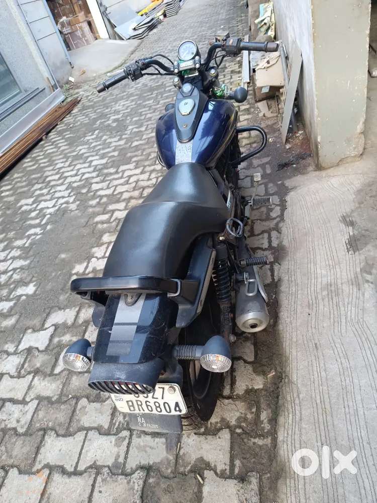 Bajaj avenger