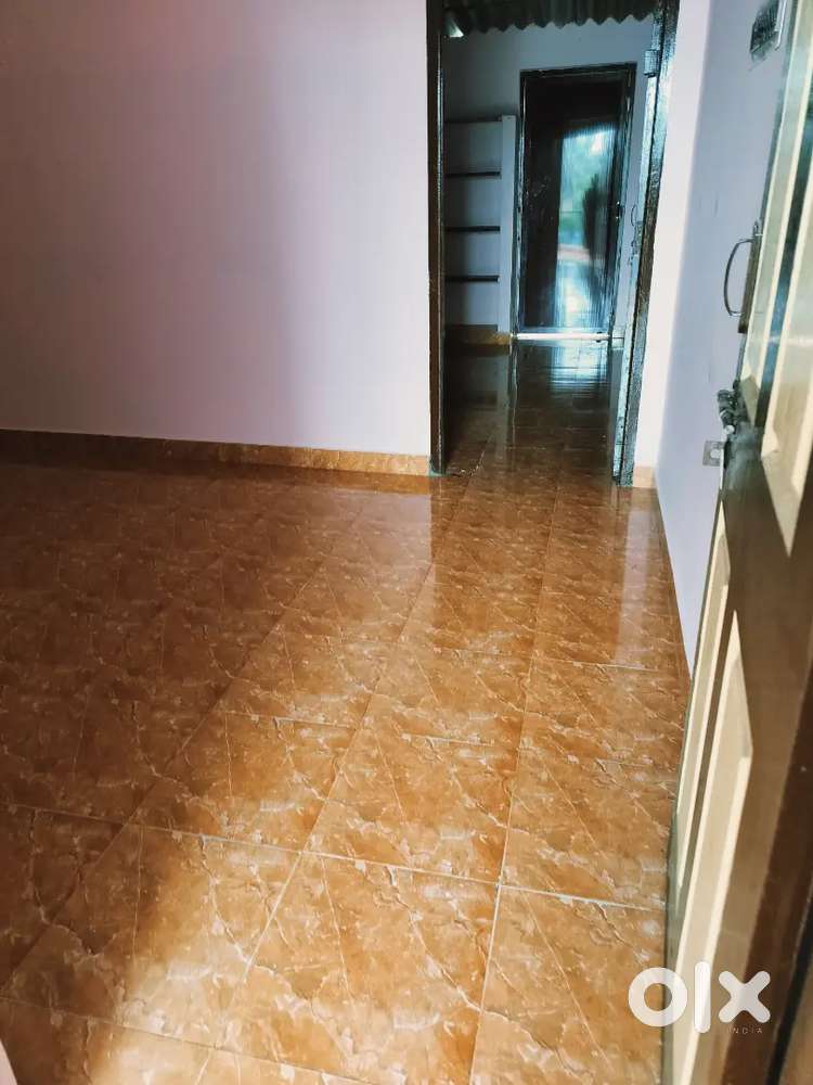 Spacious Single bedroom home at prime location in Chennai with water