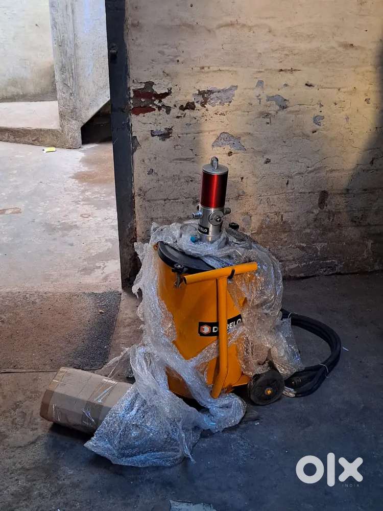 Brand new grease gun