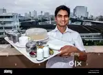 Waiter job rahana khana free