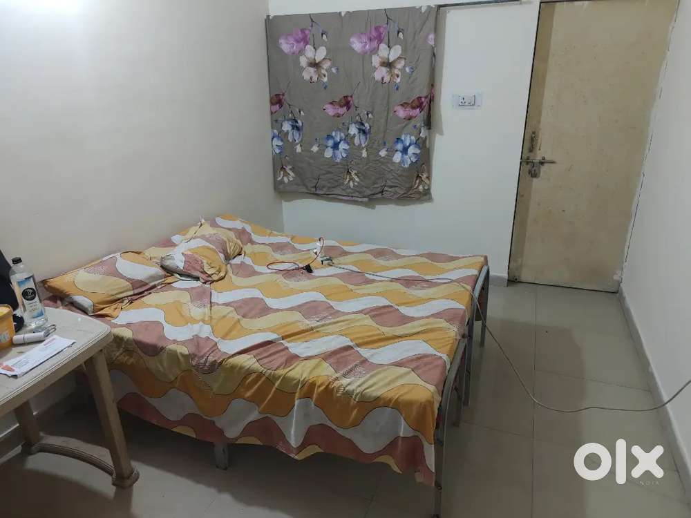 Looking for a Flatmate to Share a 3BHK