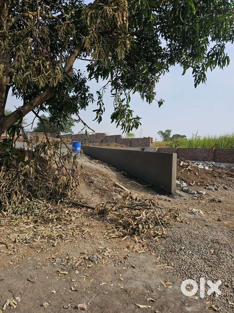 Plot for sale 2100sq.ft