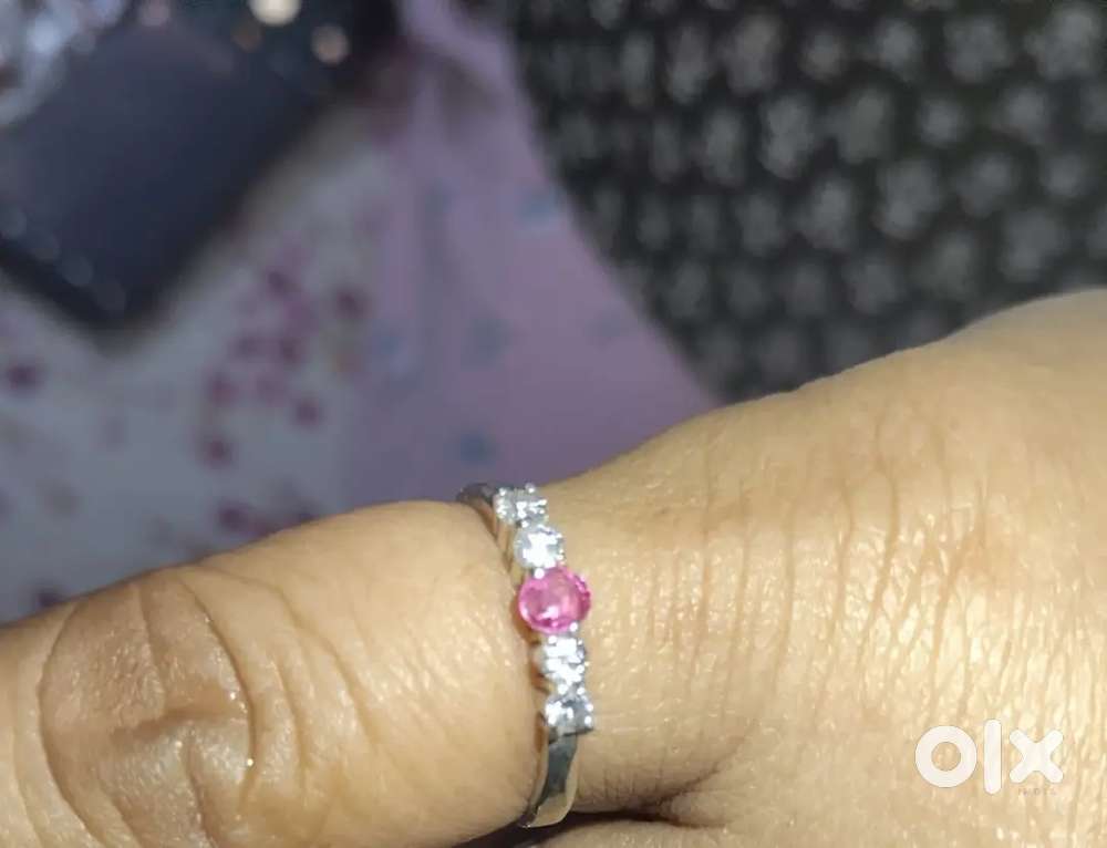 Dimond ring with ruby stone