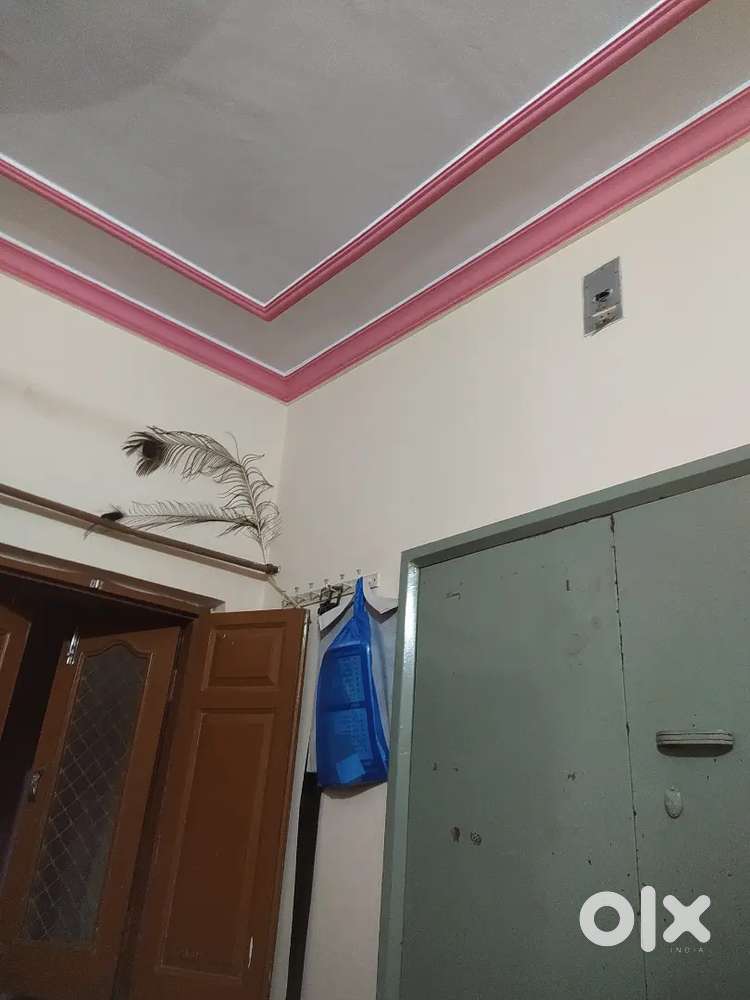2 room let bathroom kitchen