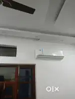 Fully furnished with Ac, fan, bed, almirah, tubelight, exaustfan