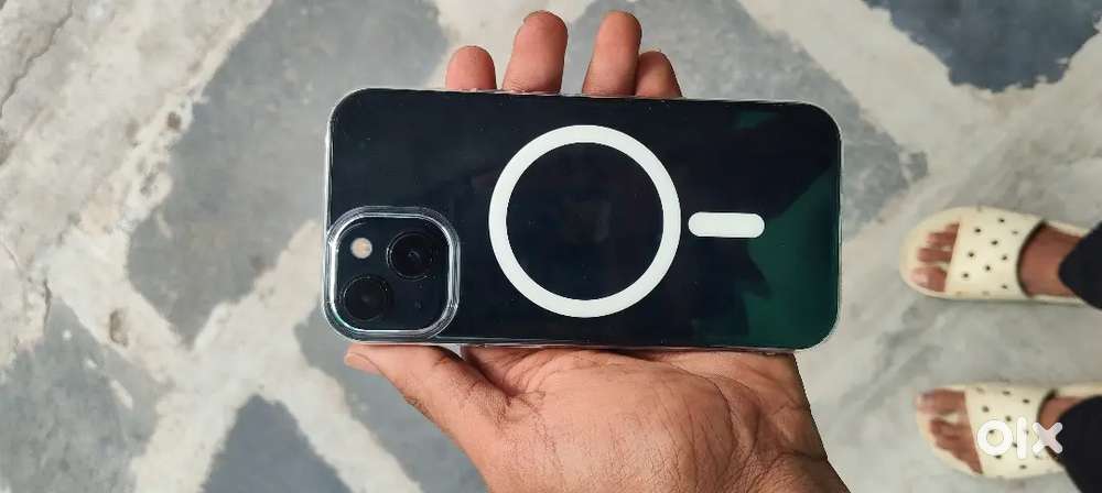 iPhone 13 midnight