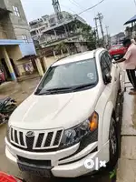 Mahindra XUV500 12