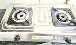 2-Burner Gas Stove in Excellent Condition – For Sale!