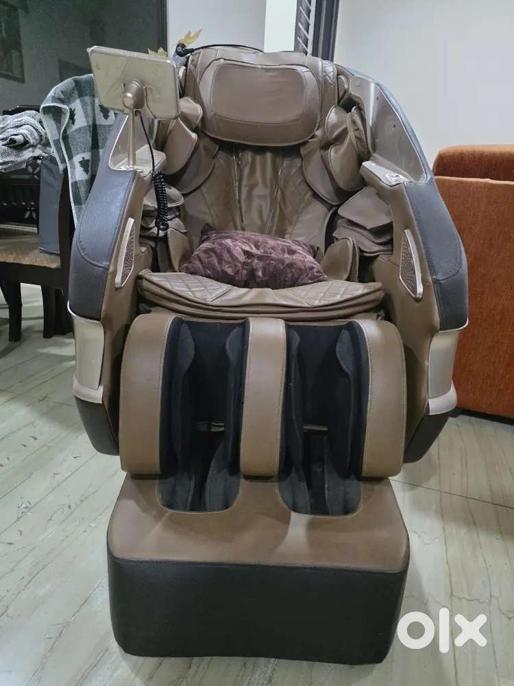 MASSAGE CHAIR BULL BODY - ZERO GRAVITY FEATURE