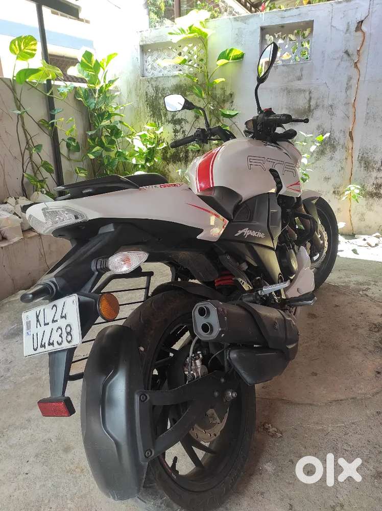 TVS Apache RTR 200 4V BS6 urgent sale