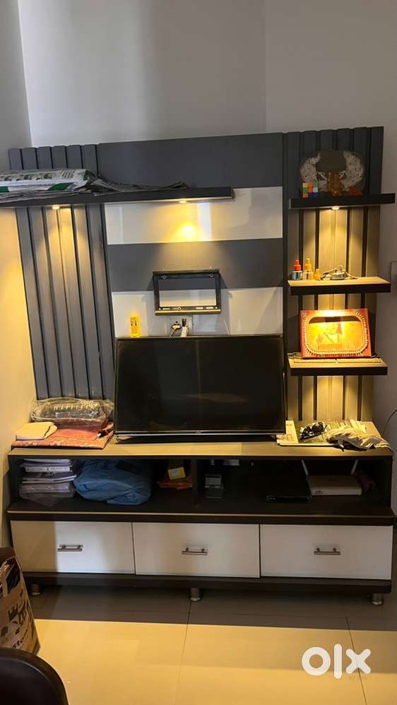Haier LED TV 28”