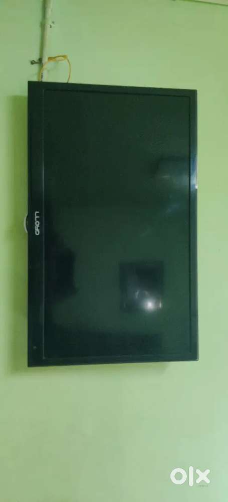LLOYD LED TV